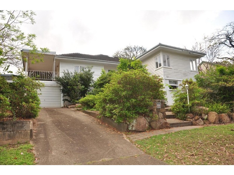 57 Boomerang Road, St Lucia QLD 4067