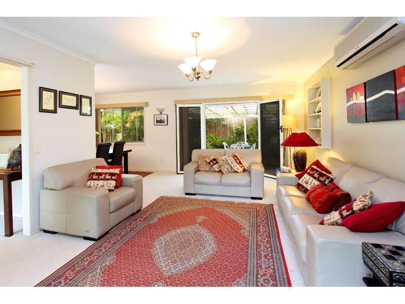 14 Canongate Street, Kenmore QLD 4069