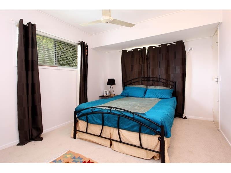 14 Canongate Street, Kenmore QLD 4069