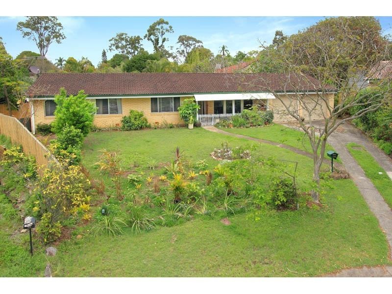 14 Canongate Street, Kenmore QLD 4069