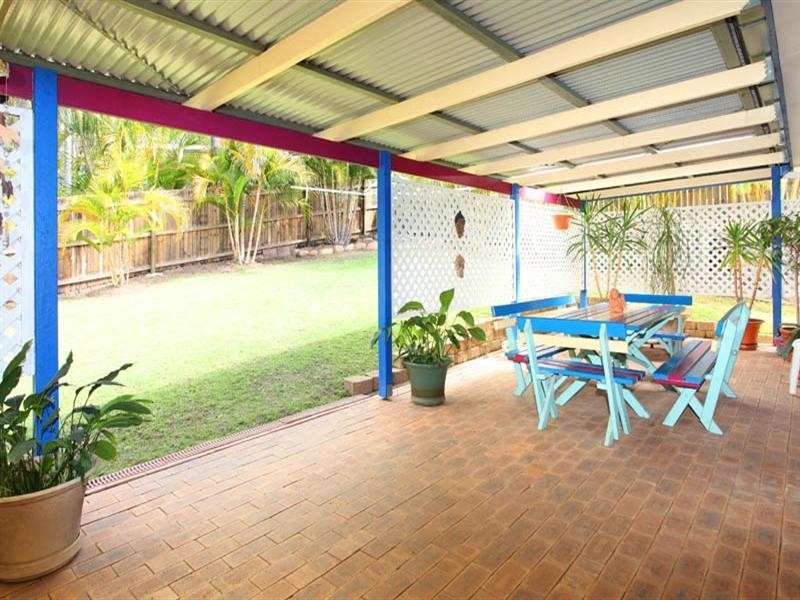 42 Halimah Street, Chapel Hill QLD 4069