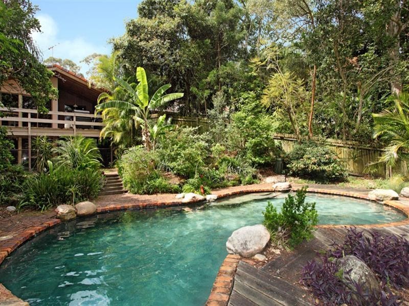 48 Cedarleigh Road, Kenmore QLD 4069