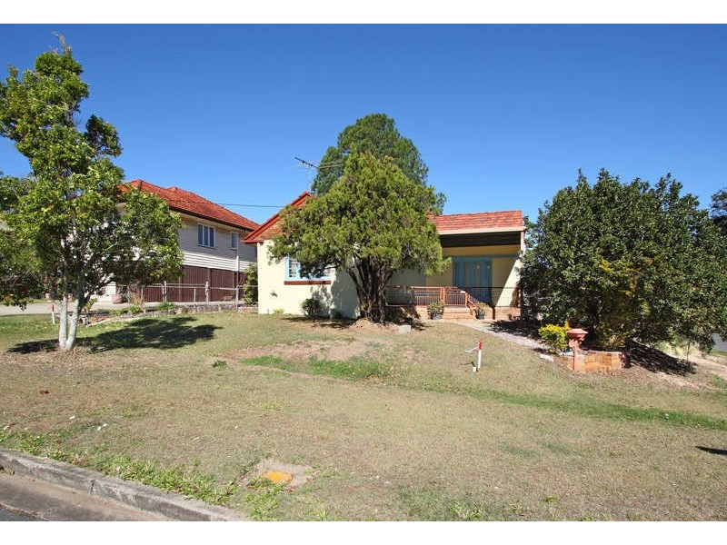 22 Largs Road, Darra QLD 4076