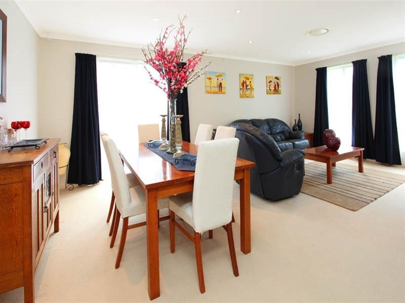 20 Farnworth Street, Chapel Hill QLD 4069