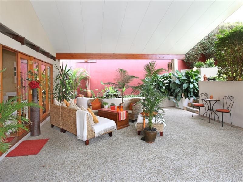 14 Chapel Hill Road, Chapel Hill QLD 4069