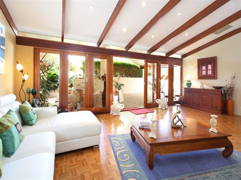 14 Chapel Hill Road, Chapel Hill QLD 4069