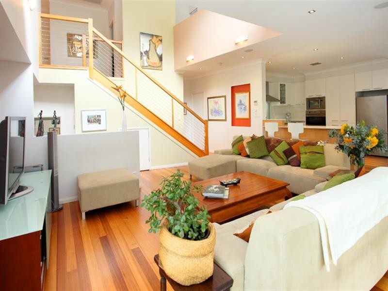 10b Kirkdale Road, Chapel Hill QLD 4069