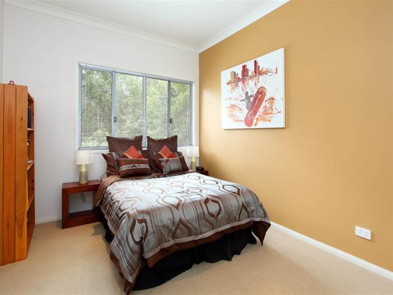 10b Kirkdale Road, Chapel Hill QLD 4069