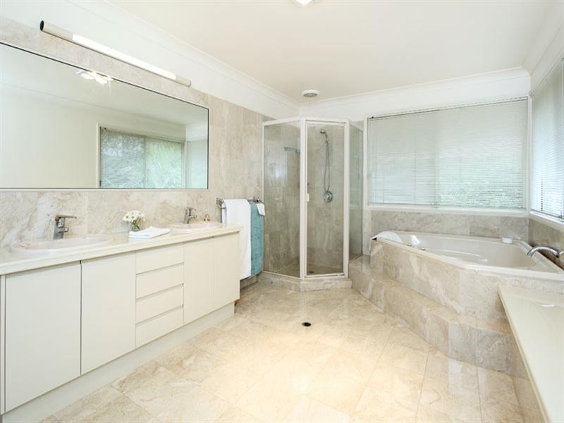 287 Bielby Road, Chapel Hill QLD 4069