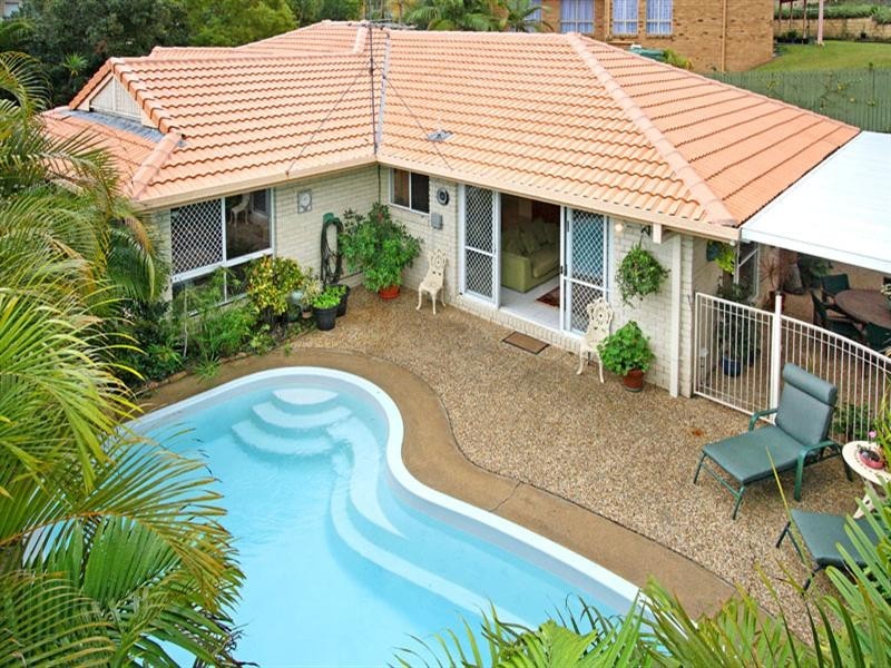 2 Ringway Place, Chapel Hill QLD 4069