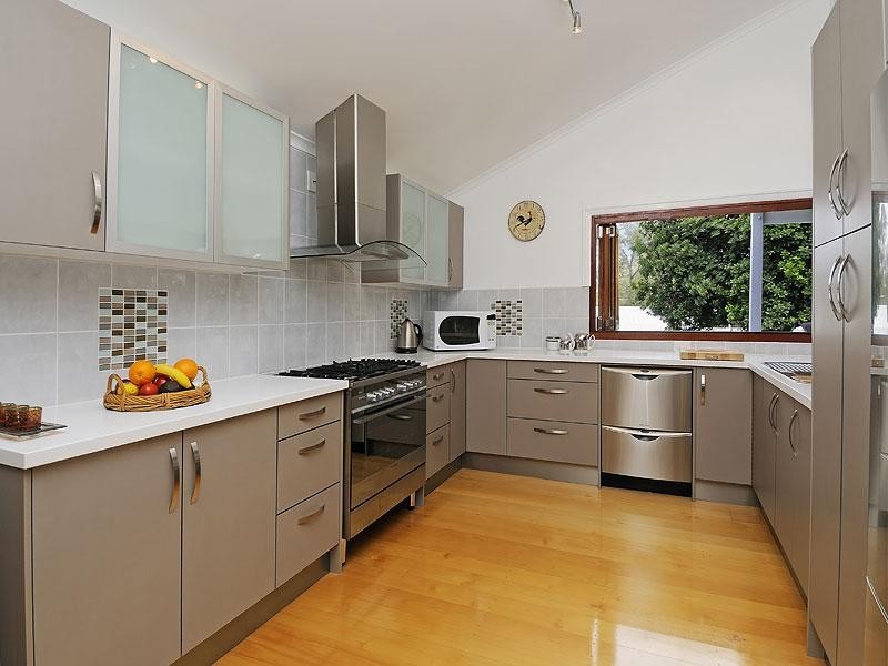 111 Nelson Street, Corinda QLD 4075