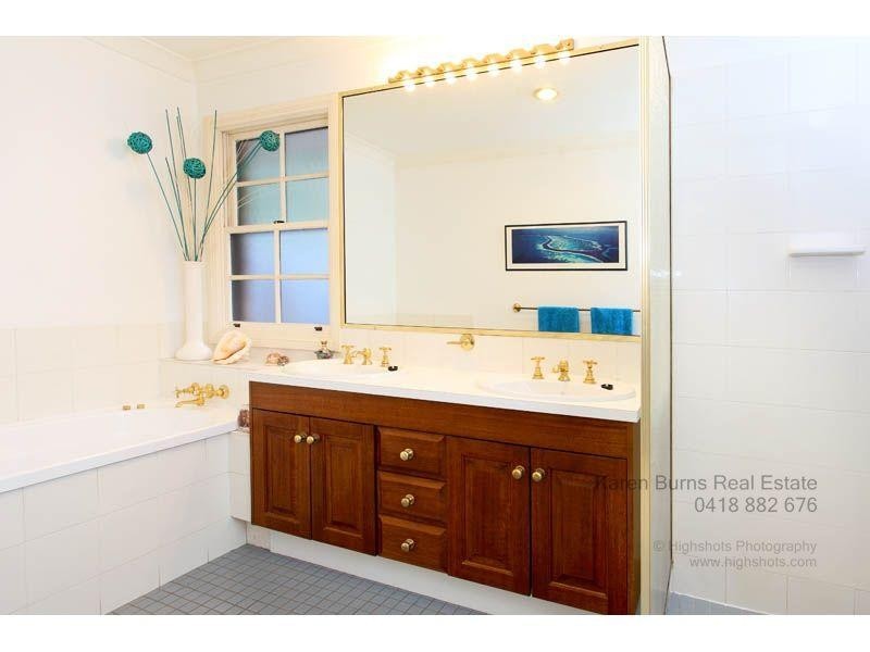 24 Gawina Street, Fig Tree Pocket QLD 4069