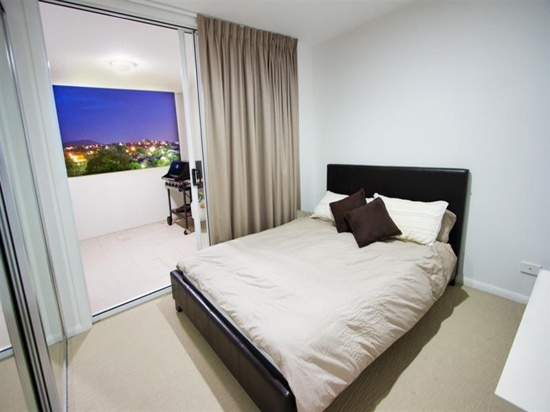 11/53 Dunmore Terrace, Auchenflower QLD 4066
