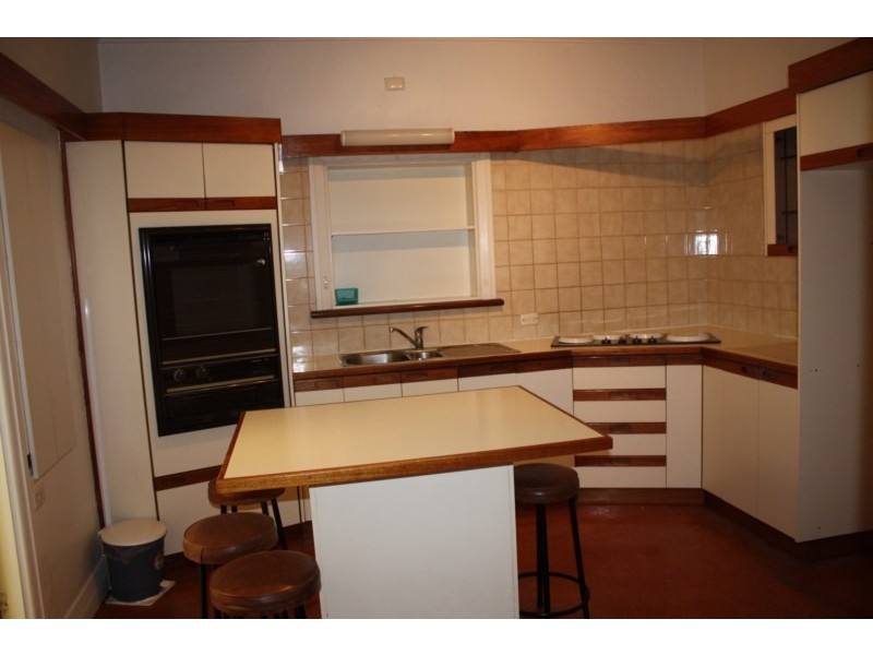 1 McCaul Street, Taringa QLD 4068