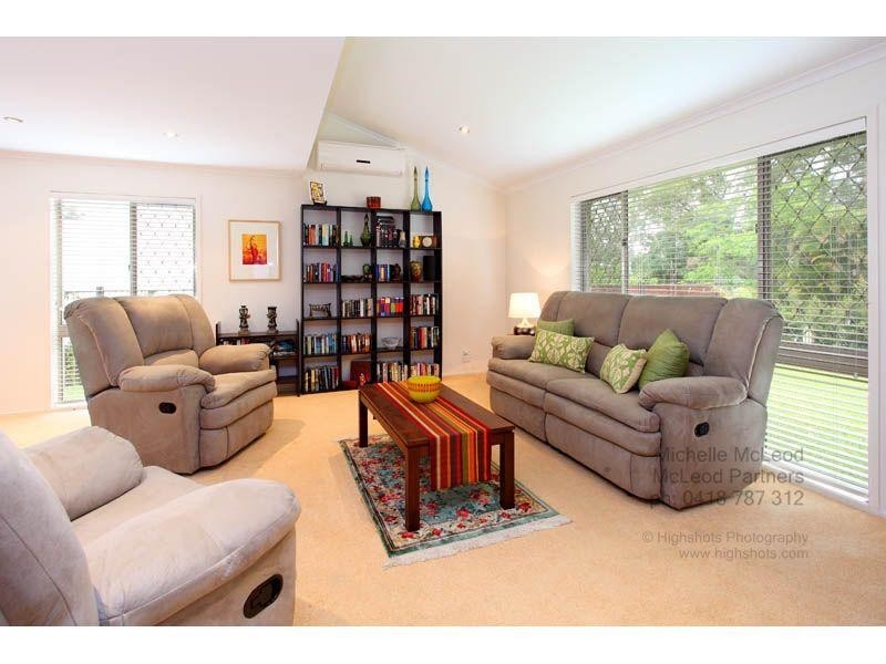 51 Morningview Street, Chapel Hill QLD 4069