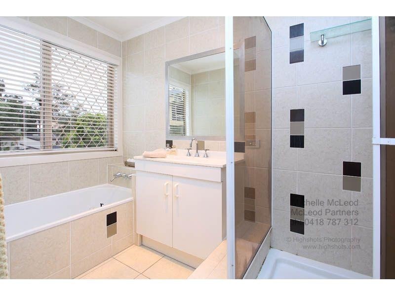 51 Morningview Street, Chapel Hill QLD 4069