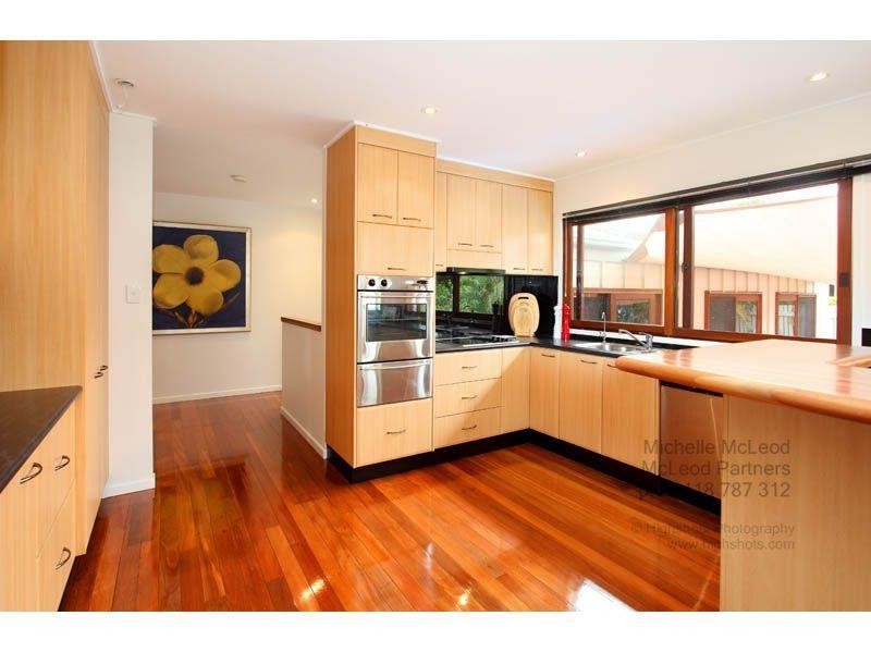 46 Euree Street, Kenmore QLD 4069