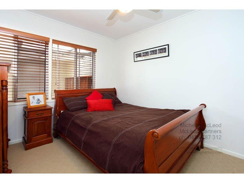 46 Euree Street, Kenmore QLD 4069