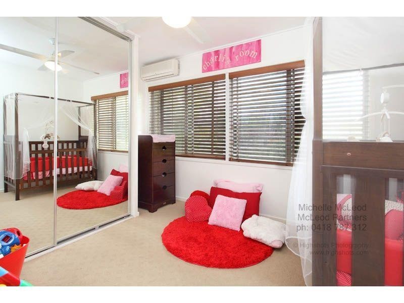 46 Euree Street, Kenmore QLD 4069