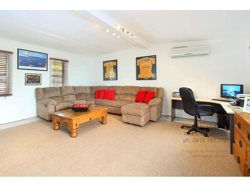 46 Euree Street, Kenmore QLD 4069