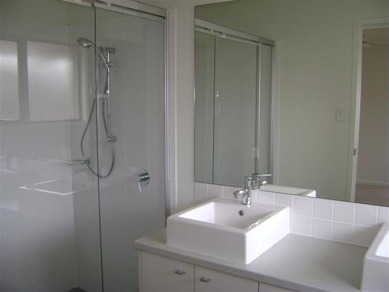 8 Silky Oak Avenue, Moggill QLD 4070