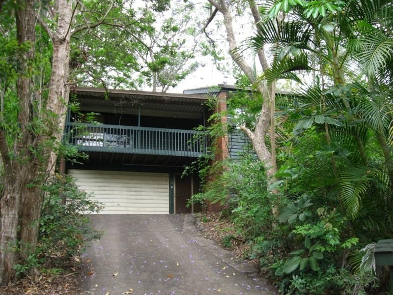 1 Twilight Street, Kenmore QLD 4069