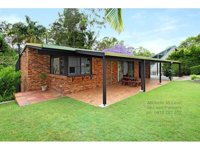 69 Chapel Hill Road, Chapel Hill QLD 4069