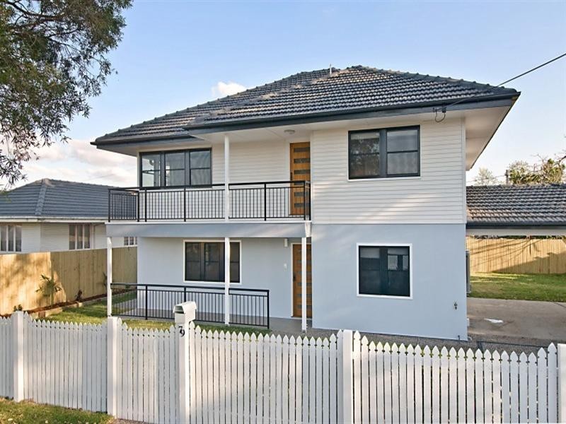 79 Strong Avenue, Graceville QLD 4075