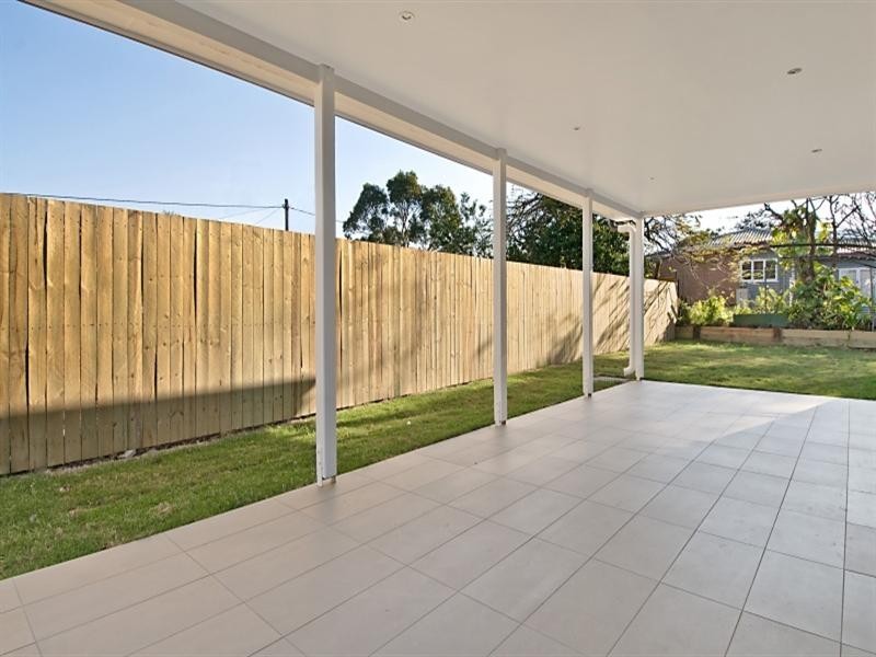 79 Strong Avenue, Graceville QLD 4075