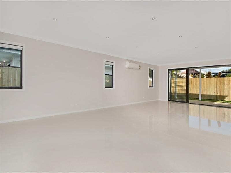 79 Strong Avenue, Graceville QLD 4075