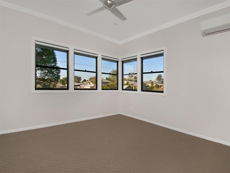 79 Strong Avenue, Graceville QLD 4075