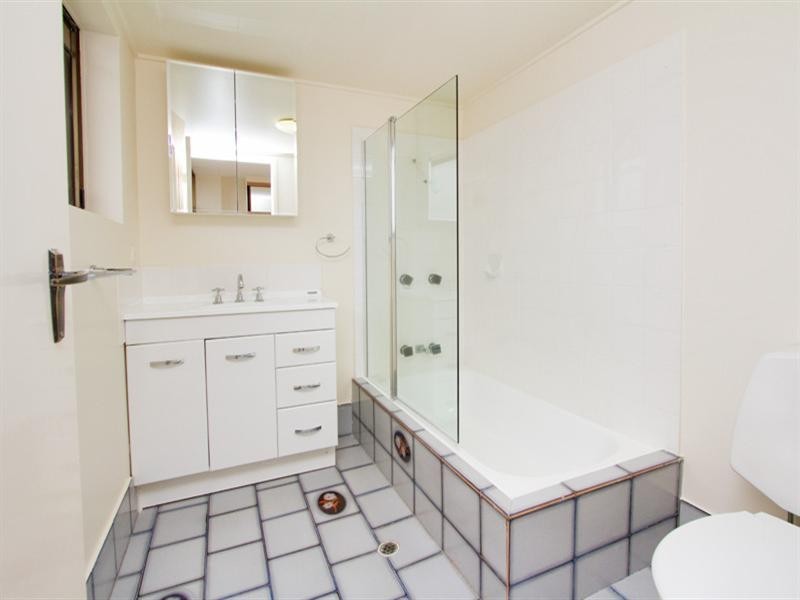 25/72 Sandford Street, St Lucia QLD 4067