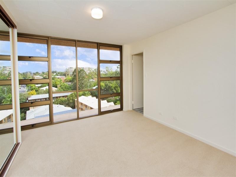 25/72 Sandford Street, St Lucia QLD 4067