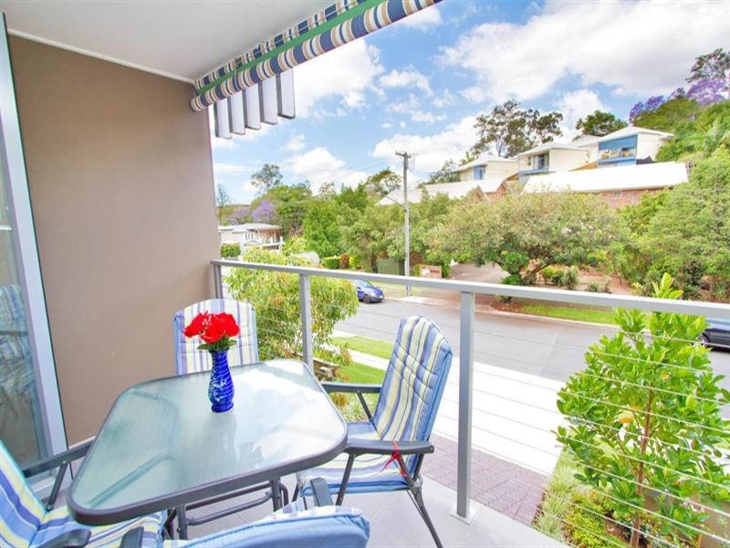 63a Douglas Street, St Lucia QLD 4067
