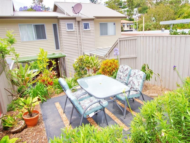 63a Douglas Street, St Lucia QLD 4067