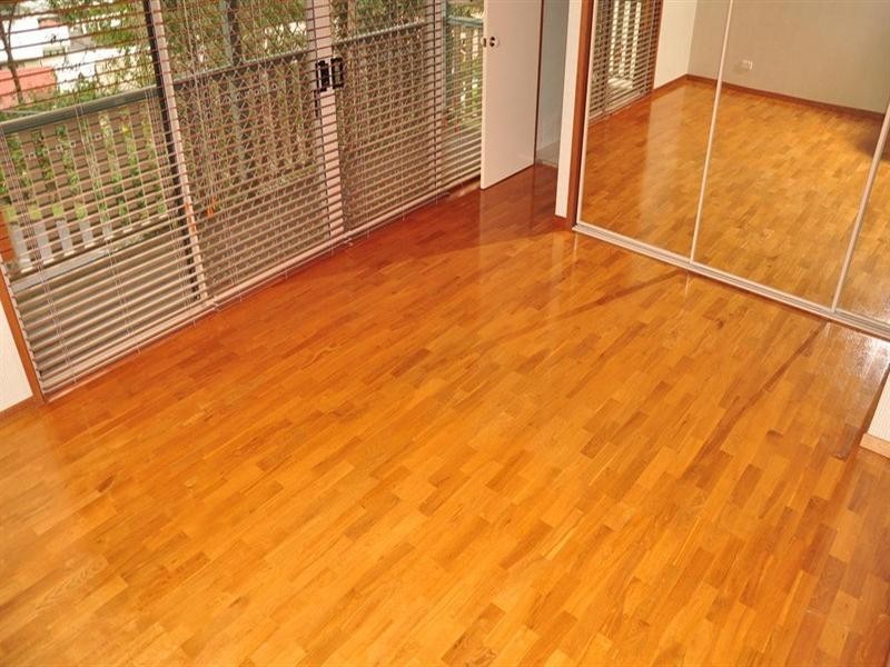 80 Orchard Terrace, St Lucia QLD 4067