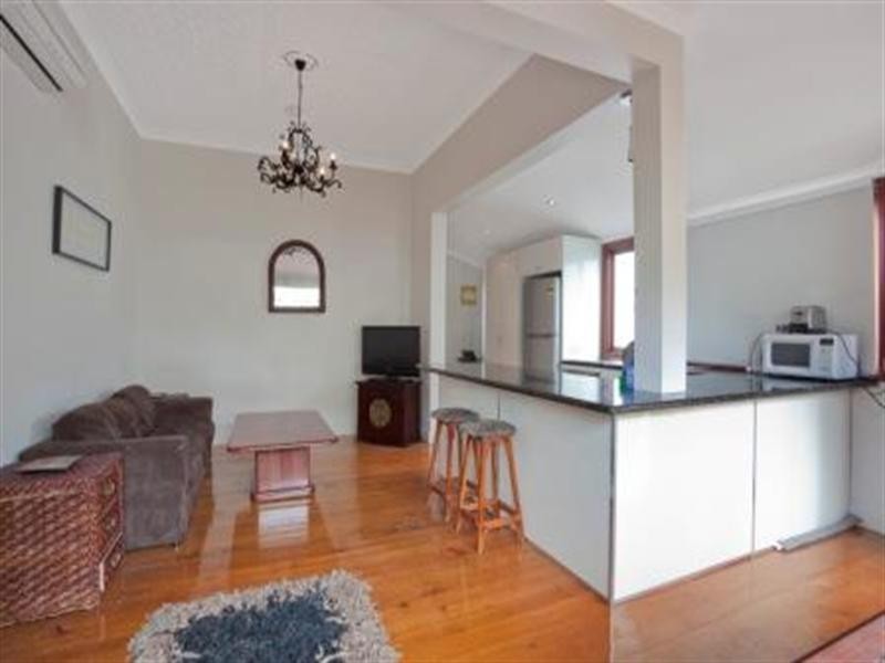 10 Jones Street, Auchenflower QLD 4066