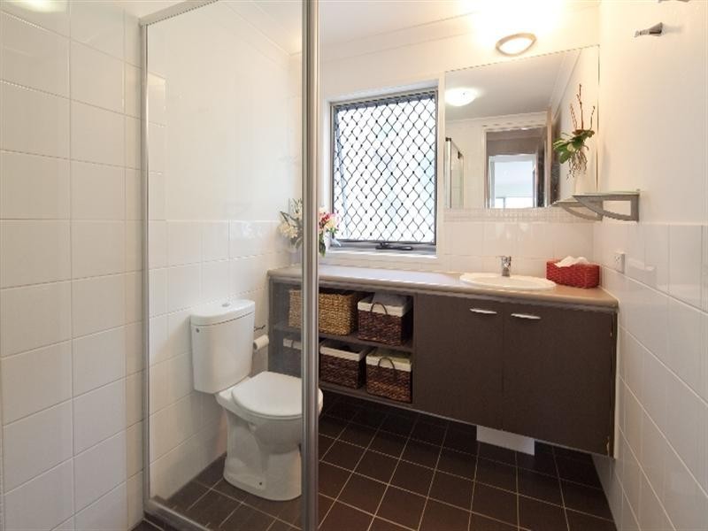 1/64 Alpha Street, Taringa QLD 4068