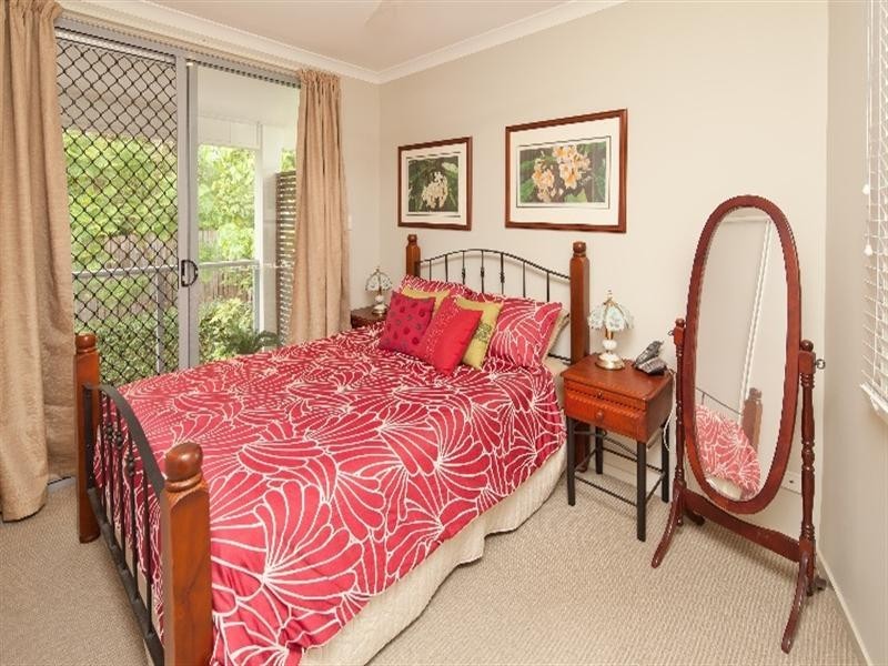 1/64 Alpha Street, Taringa QLD 4068