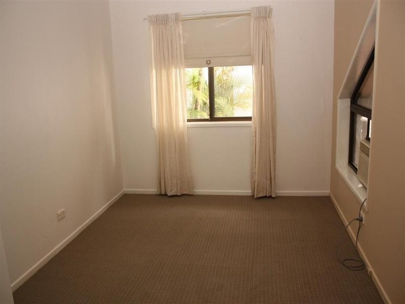 327 Swann Road, St Lucia QLD 4067