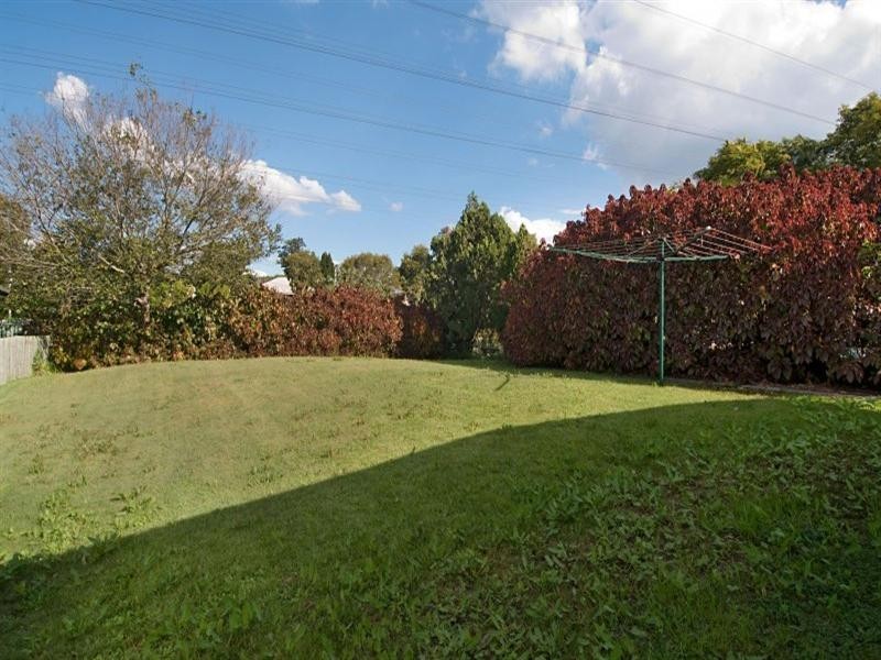 38 O’Connor Street, Oxley QLD 4075