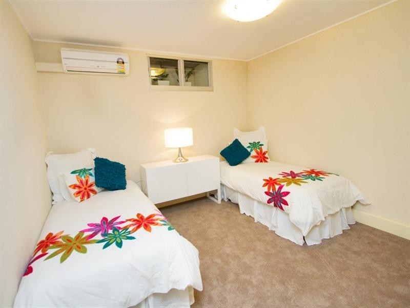 99 Elizabeth Street, Toowong QLD 4066