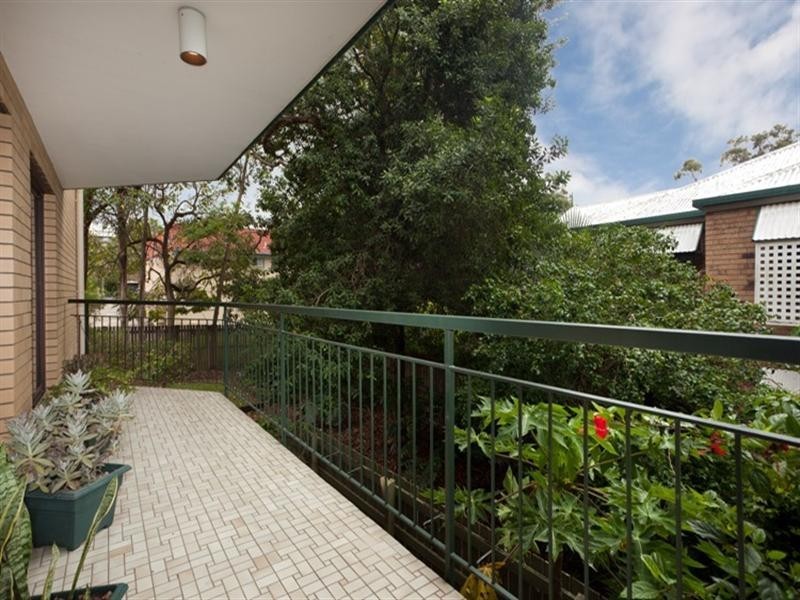 6/123 Central Avenue, Indooroopilly QLD 4068