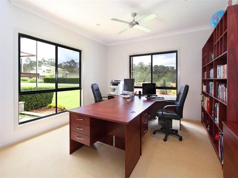 16 Osna Place, Pullenvale QLD 4069