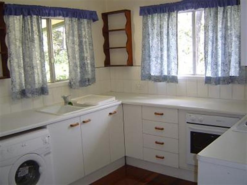 76 Brookfield Road, Kenmore QLD 4069