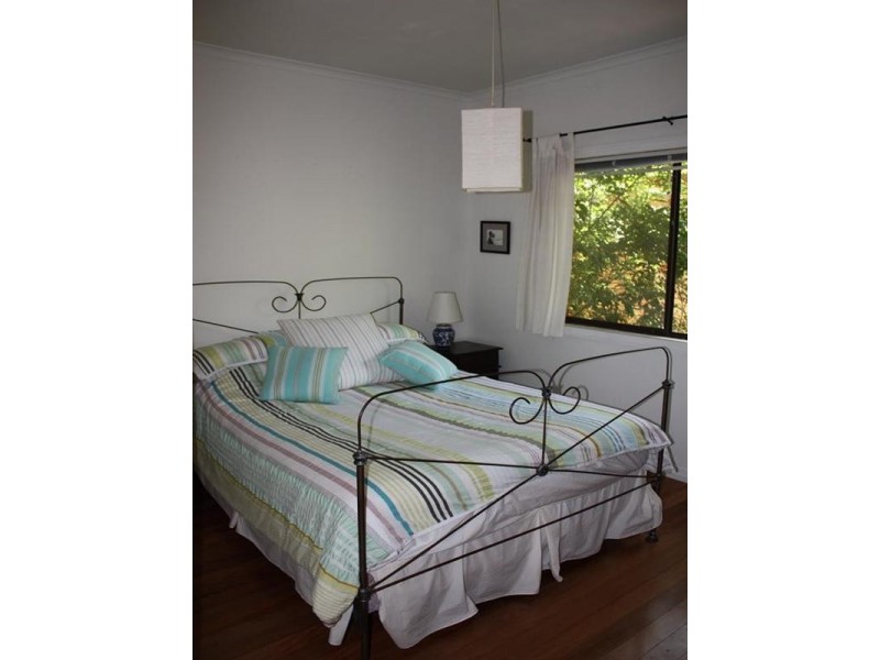 42 Boomerang Road, St Lucia QLD 4067