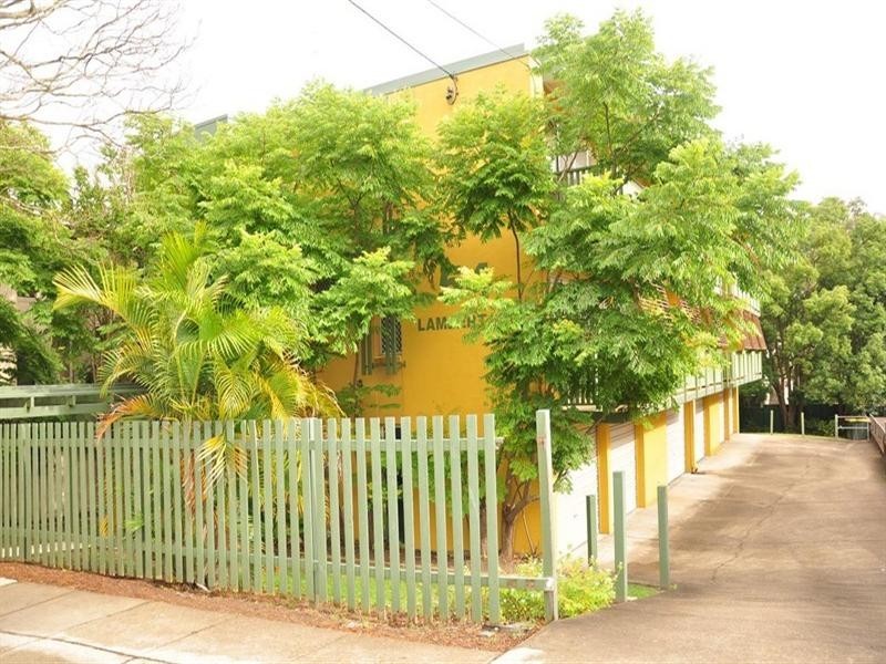 2/54 Lambert Road, Indooroopilly QLD 4068