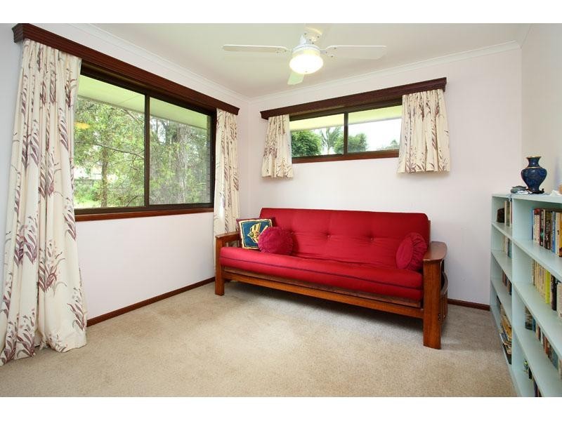 2B Goolman Street, Chapel Hill QLD 4069