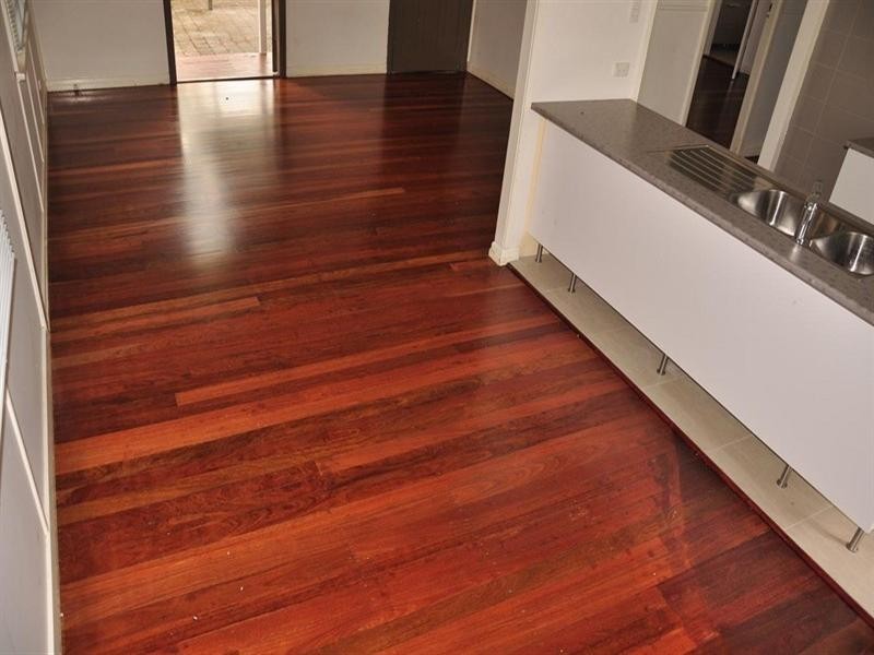89 Ninth Avenue, St Lucia QLD 4067