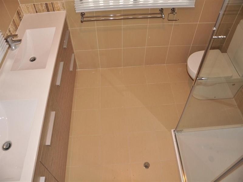 89 Ninth Avenue, St Lucia QLD 4067